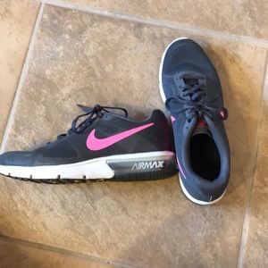 Women’s Nike Air Max Sequents